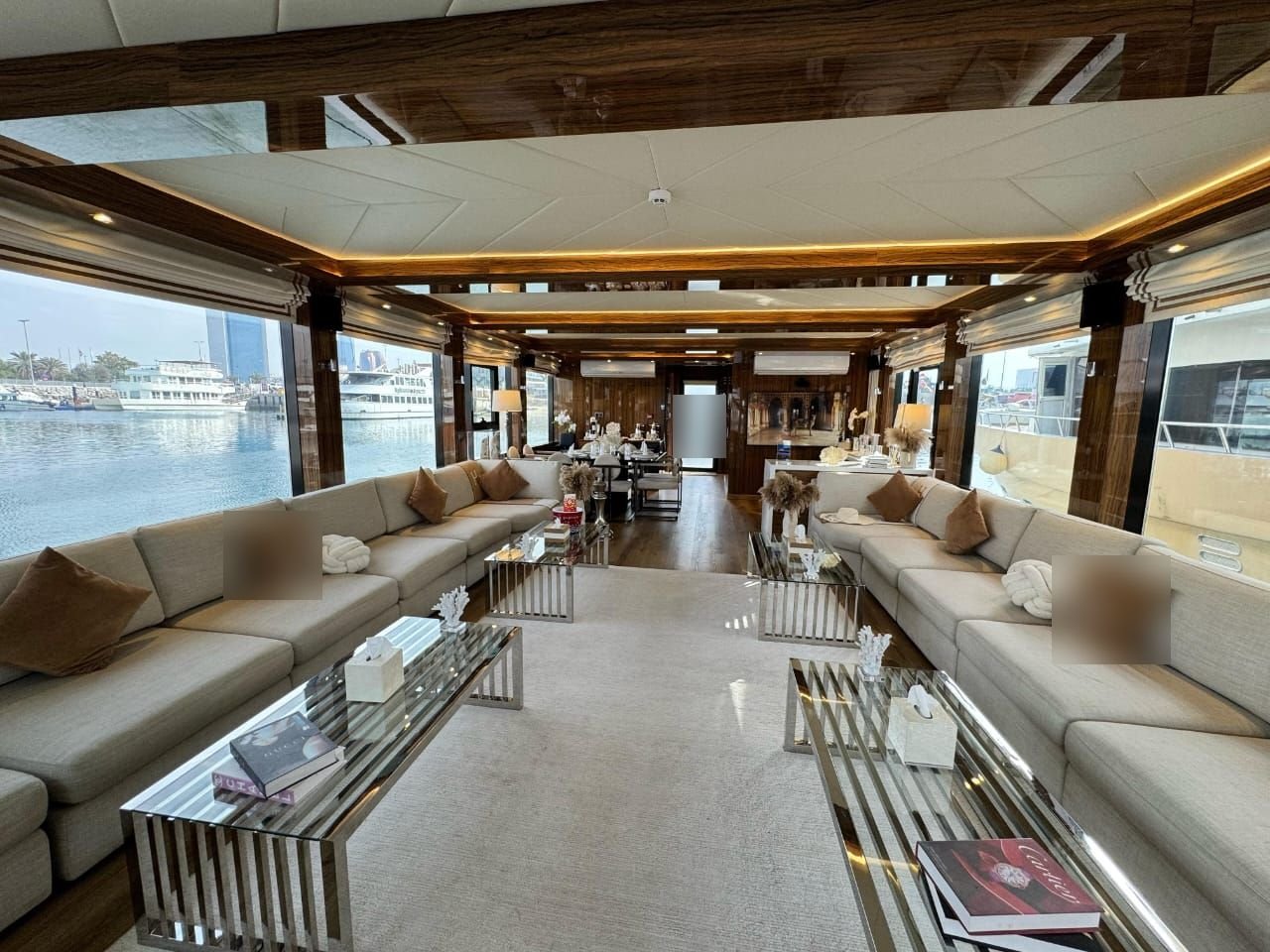 Amber Regent – yacht rental at Yas Marina (2)