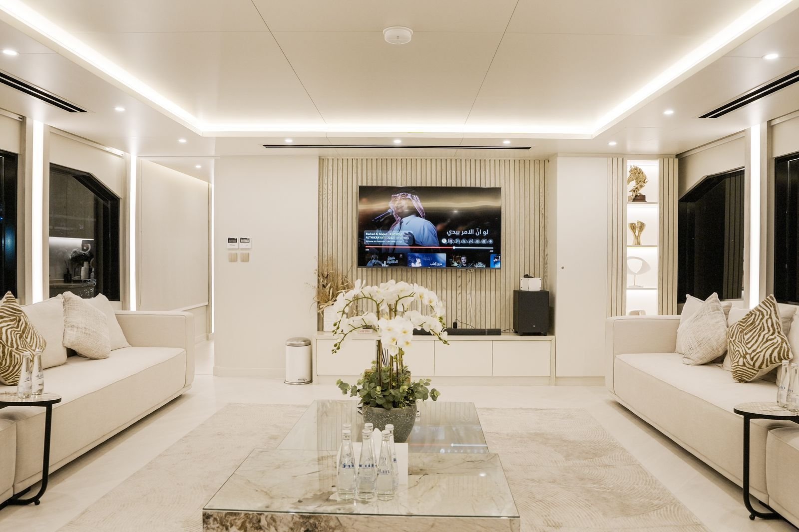 Celestia – yacht rental at Yas Marina (6)