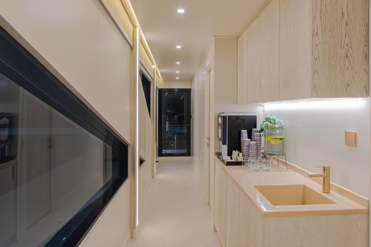 Celestia – yacht rental at Yas Marina (10)
