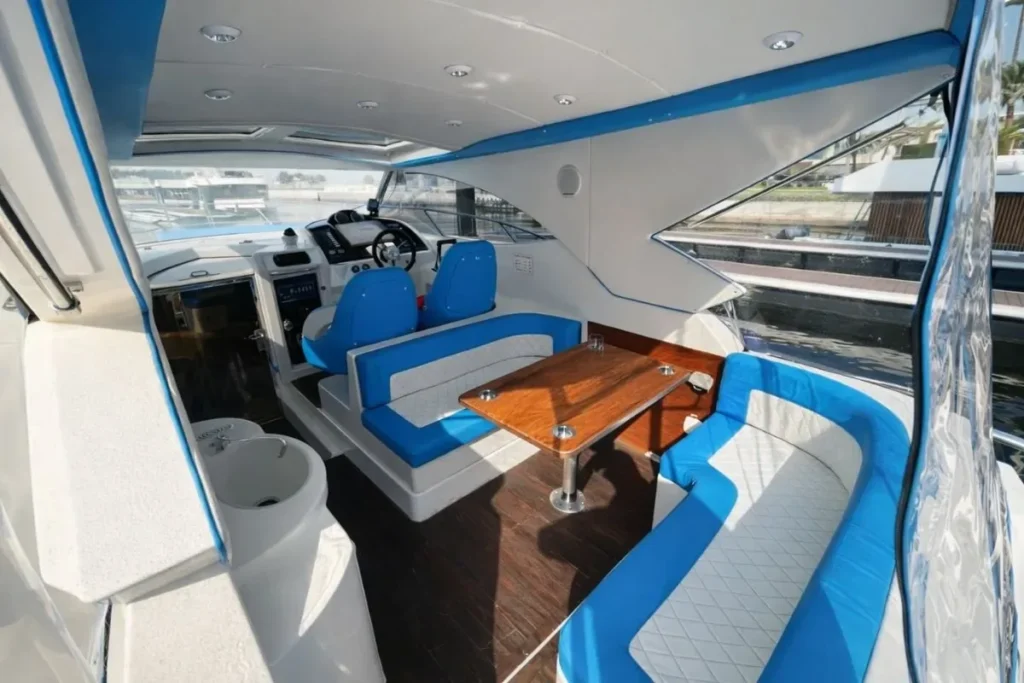 Pearl Diver – yacht rental in Abu Dhabi (2)