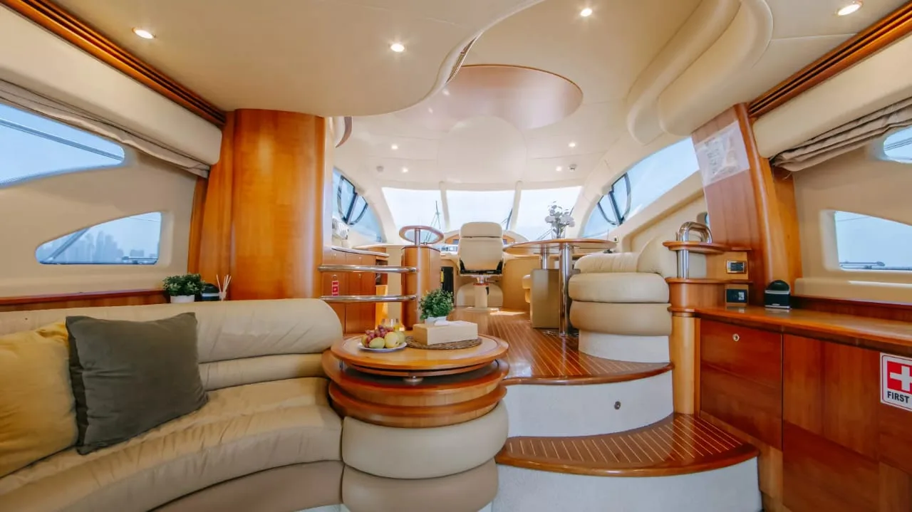 Sea Falcon 55 – аренда яхты в Абу-Даби (9)