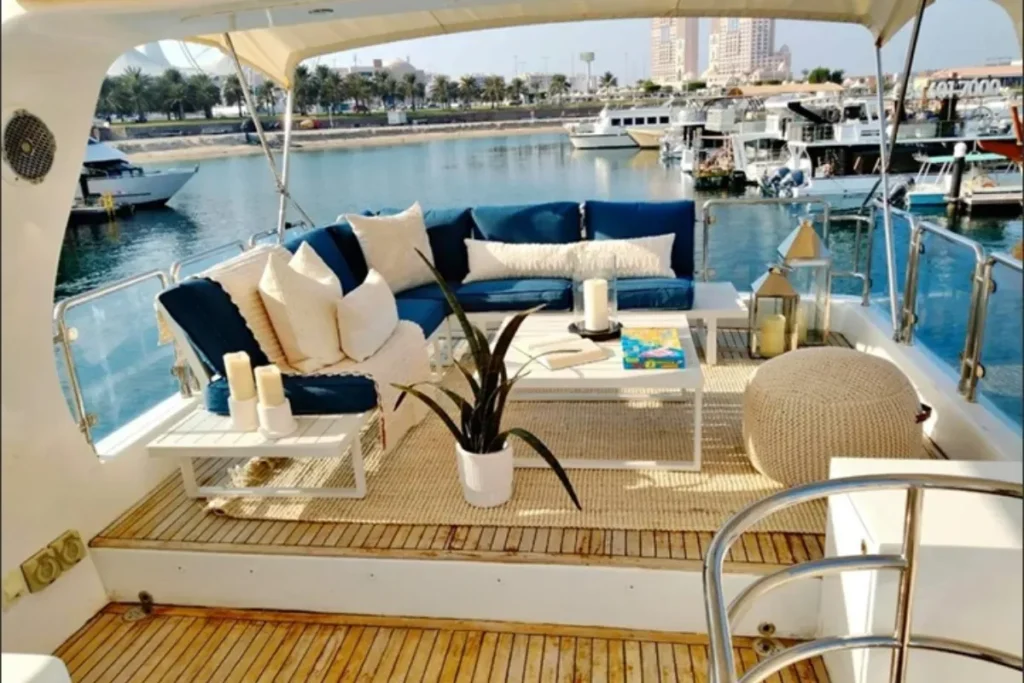Silver Gull 55 – yacht rental in Abu Dhabi (2)