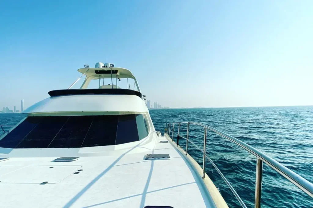 Twin Wave – yacht rental in Abu Dhabi (2)
